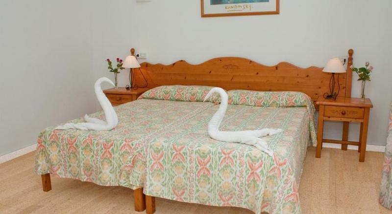 Apartamentos Cala D'Or Park 팔마데마요르카 외부 사진