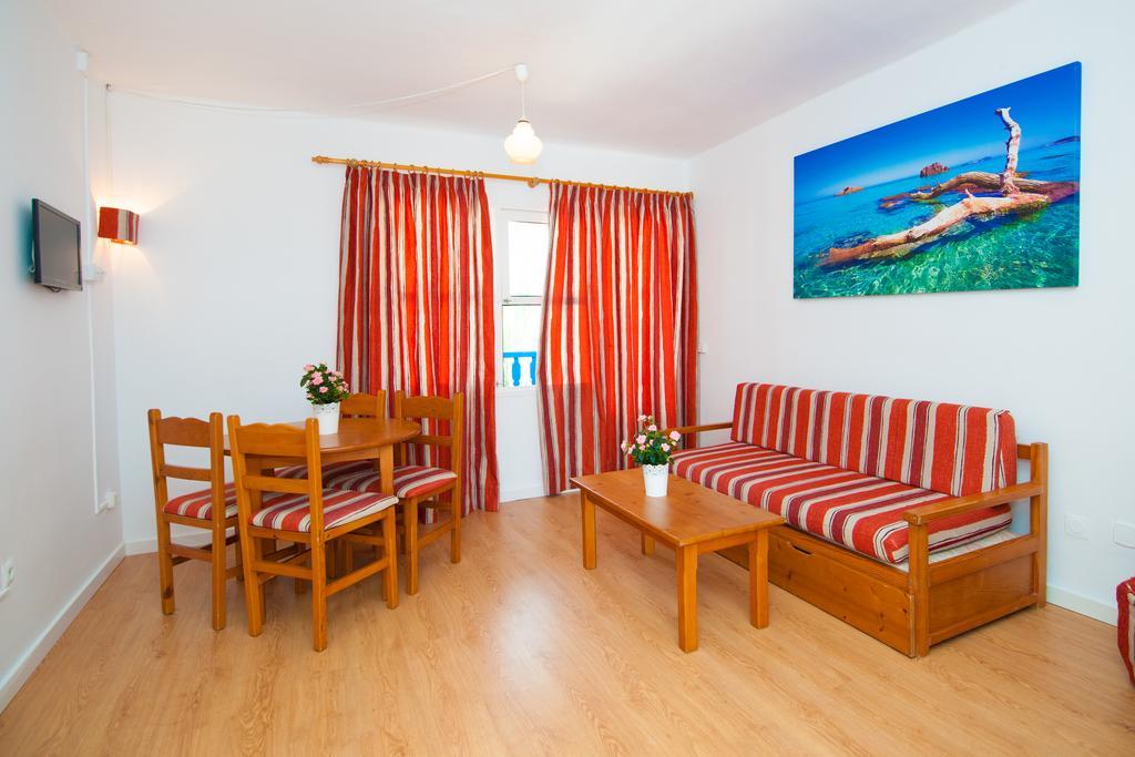 Apartamentos Cala D'Or Park 팔마데마요르카 외부 사진