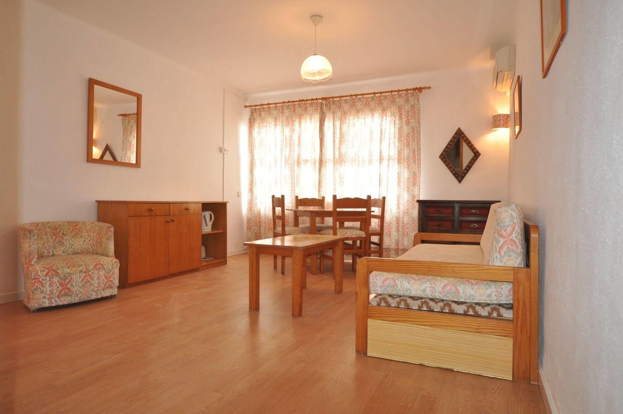Apartamentos Cala D'Or Park 팔마데마요르카 외부 사진